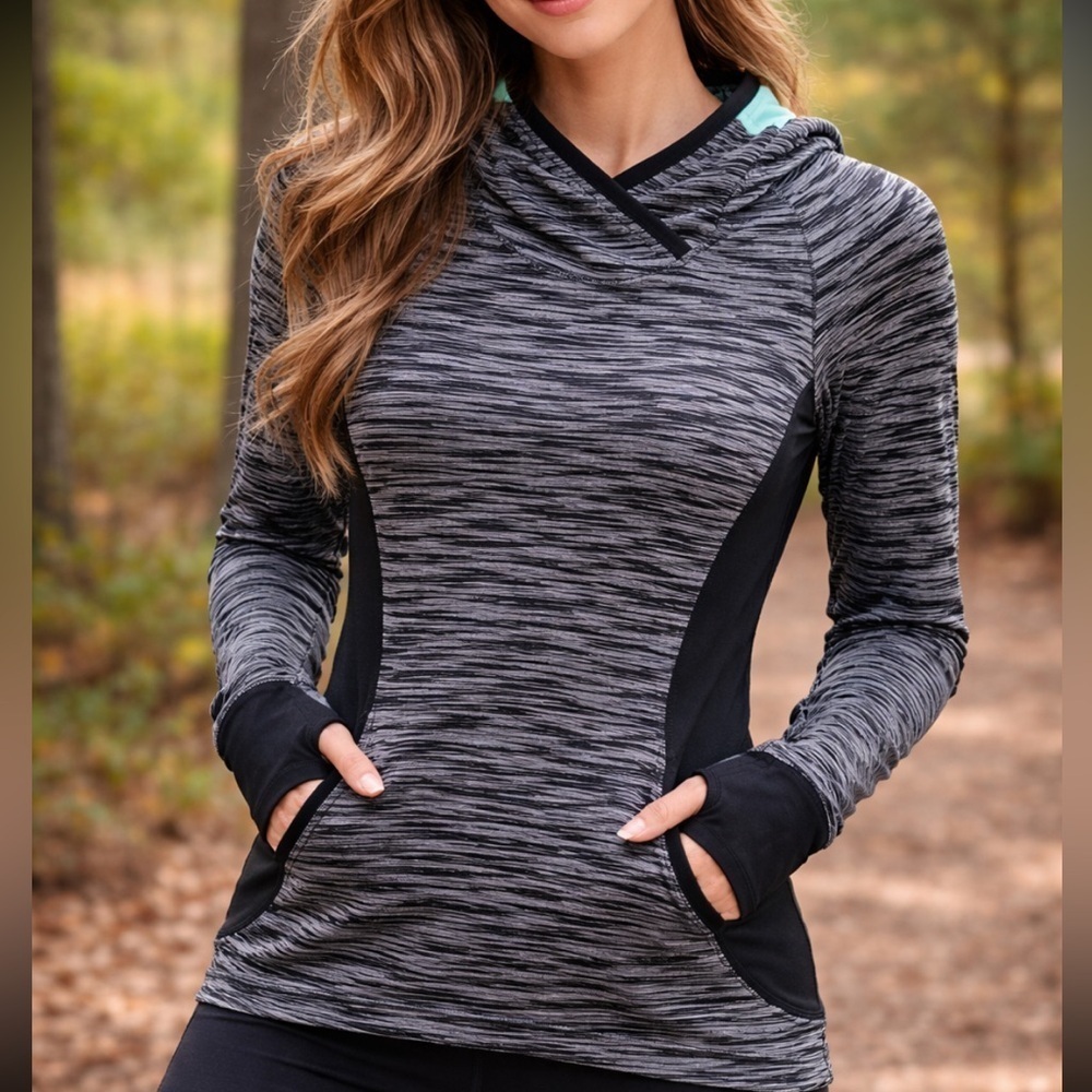 EXCELLENT CONDITION WOMEN’S SIZE SMALL PEARL IZUMI LONG SLEEVE TEXTURED HOODIE
